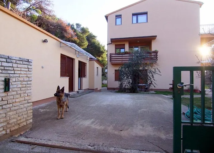 Bursic Apartman Pula